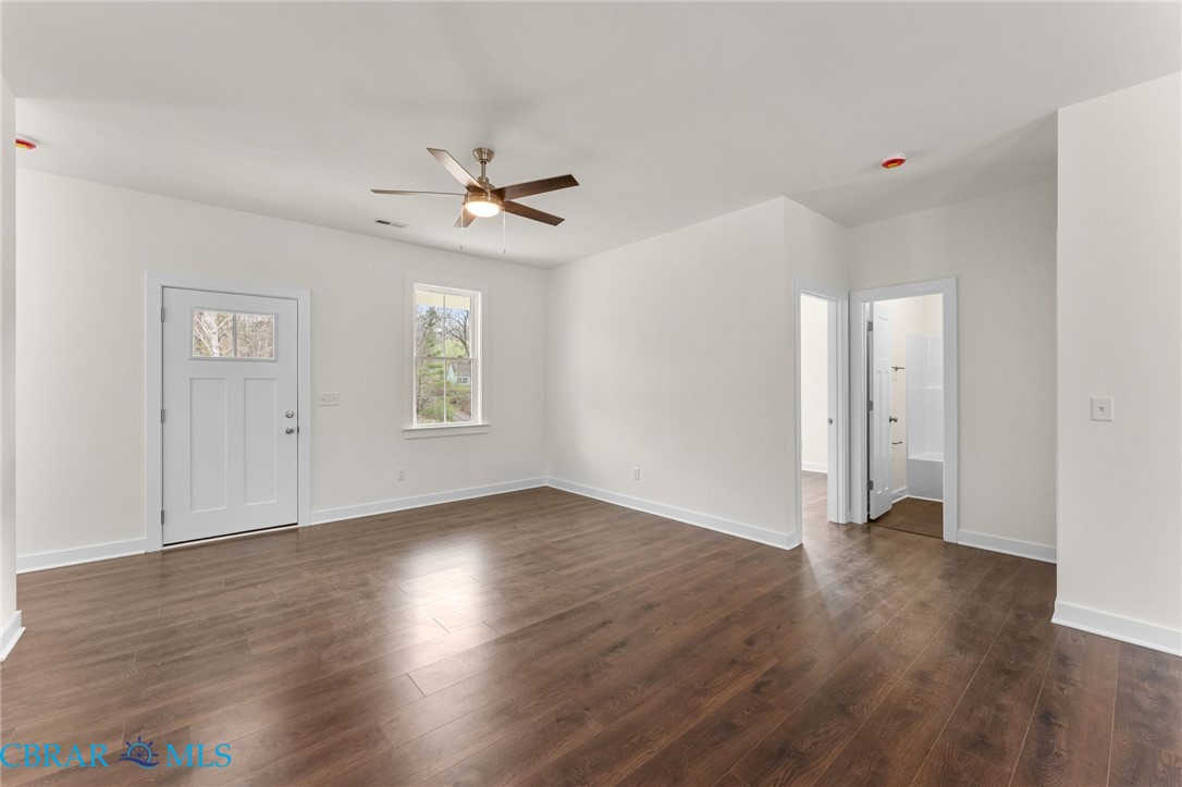 8986 Marlfield Road Gloucester, VA 23061 - Photo 9 of 34