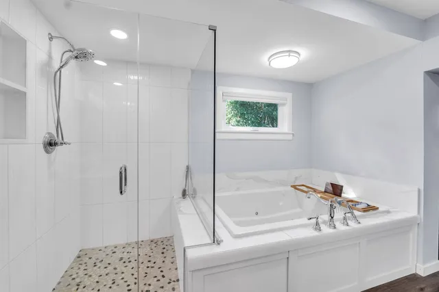 $875,000 | 4018 Pitzen Road, Johnsburg, IL 60051