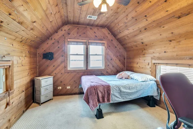 $875,000 | 4018 Pitzen Road, Johnsburg, IL 60051