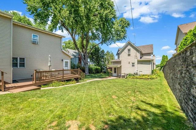 $875,000 | 4018 Pitzen Road, Johnsburg, IL 60051