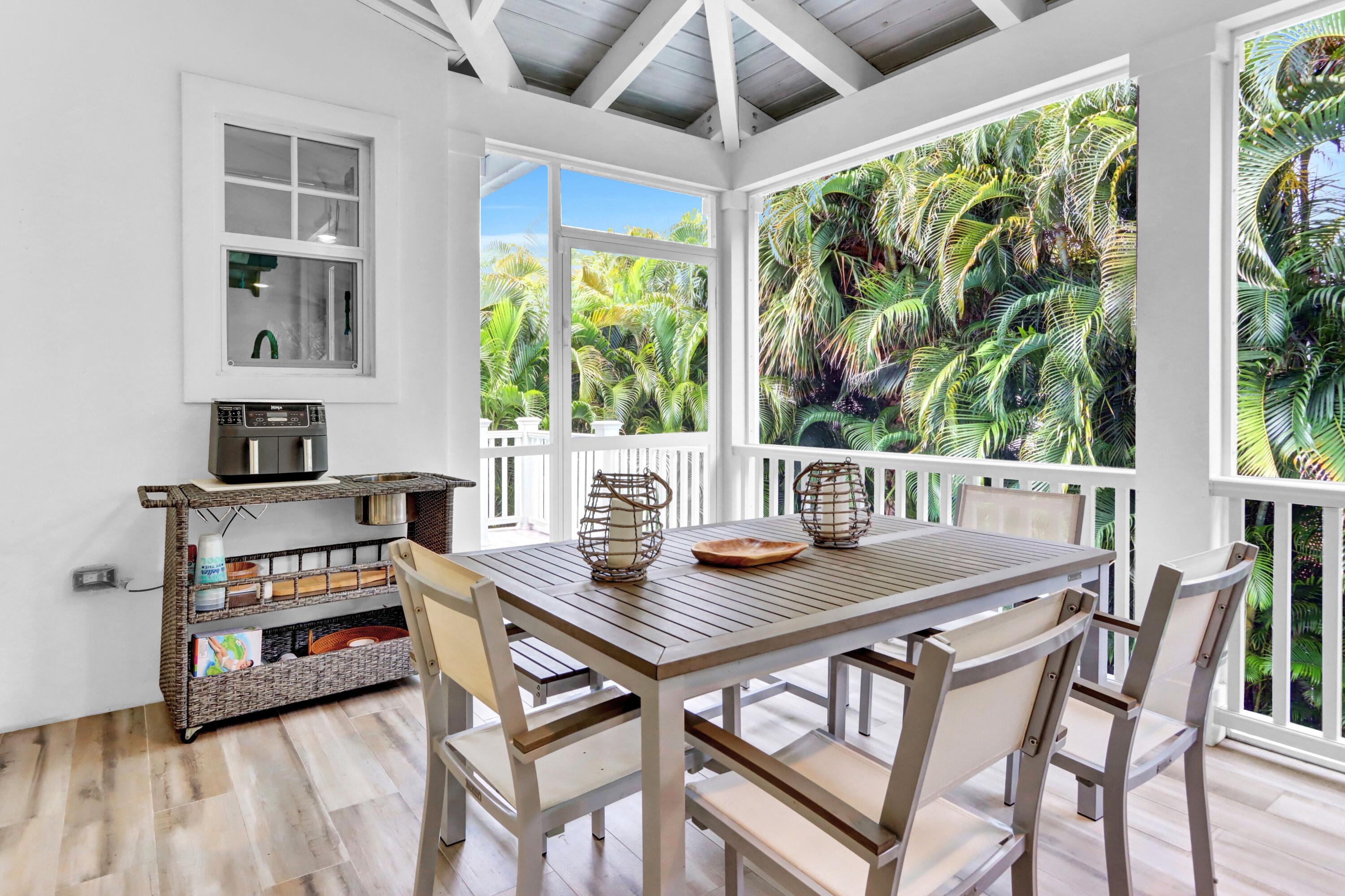 1027 Bay Street Delray Beach, FL 33483 - Photo 16 of 42 VbDIyy04