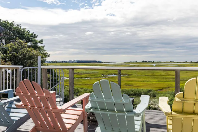 a balcony with view of lake