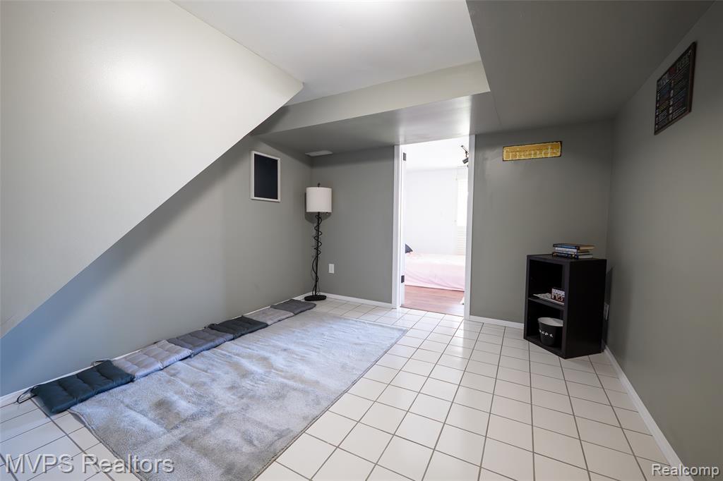804 Oak Brook Ridge Drive, Unit 149 Rochester Hills, MI 48307 - Photo 35 of 49