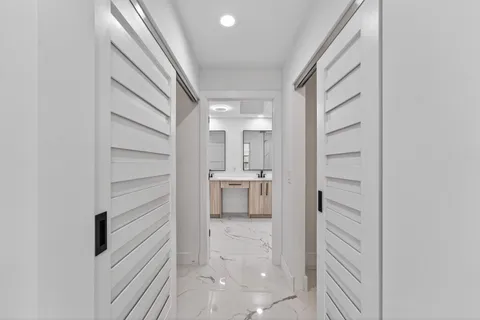 $749,900 | 6 Clubhouse Lane, Boynton Beach, FL 33436