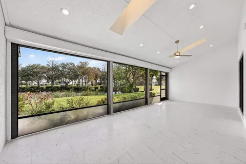 $749,900 | 6 Clubhouse Lane, Boynton Beach, FL 33436