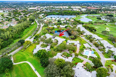 $749,900 | 6 Clubhouse Lane, Boynton Beach, FL 33436