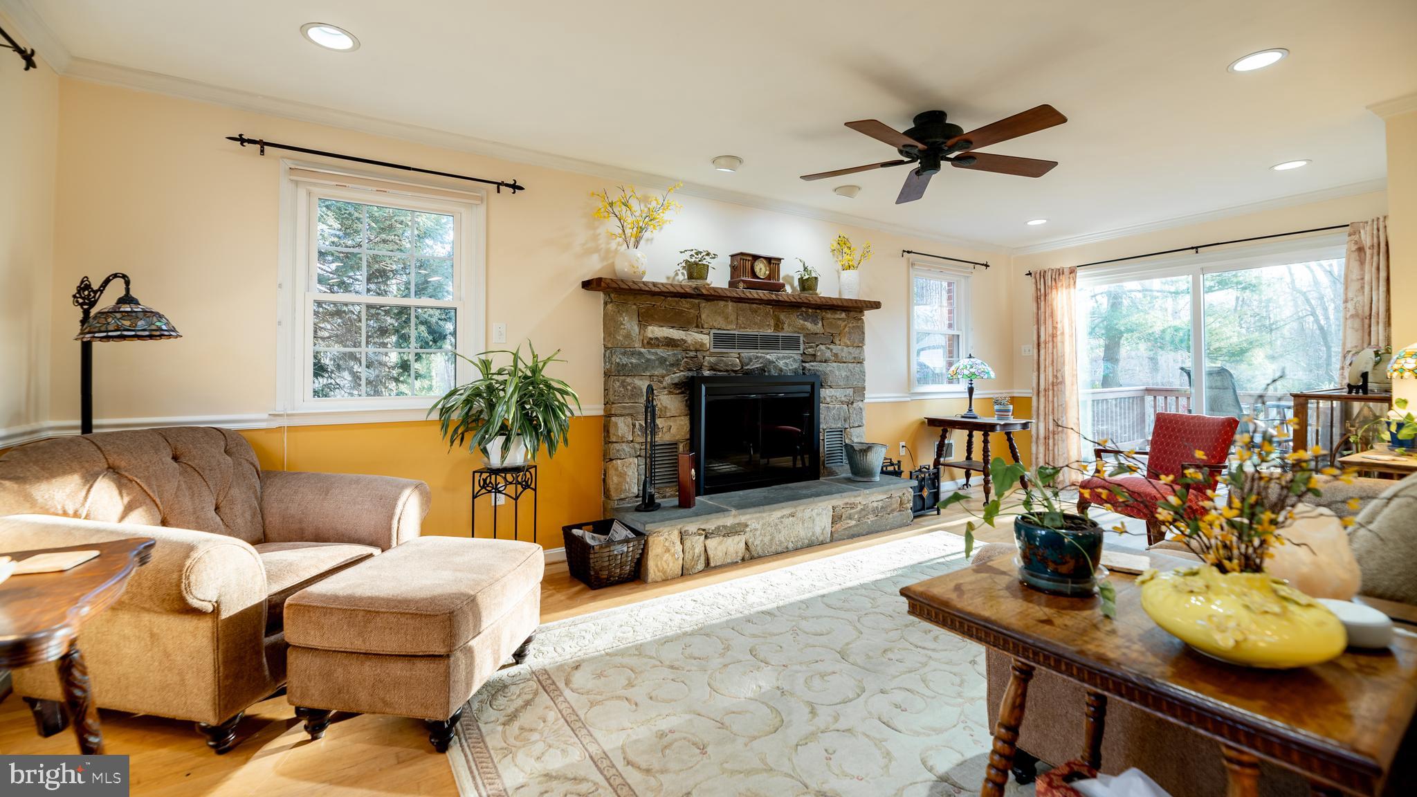 14712 Harold Road Silver Spring, MD 20905 - Photo 10 of 37 Family Room with Sliding Glass Door to Deck