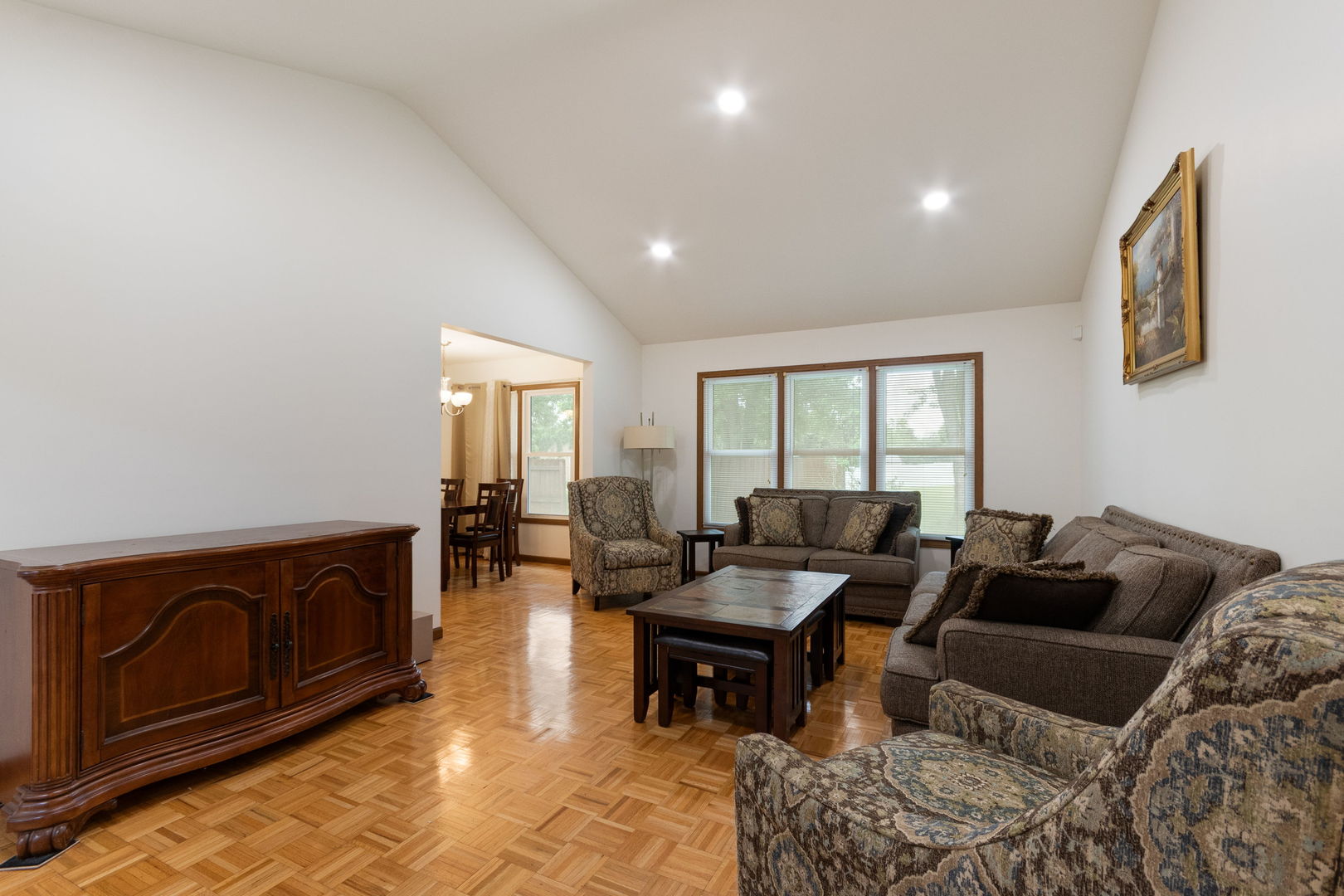 1935 Springhaven Court Montgomery, IL 60538 - Photo 3 of 29