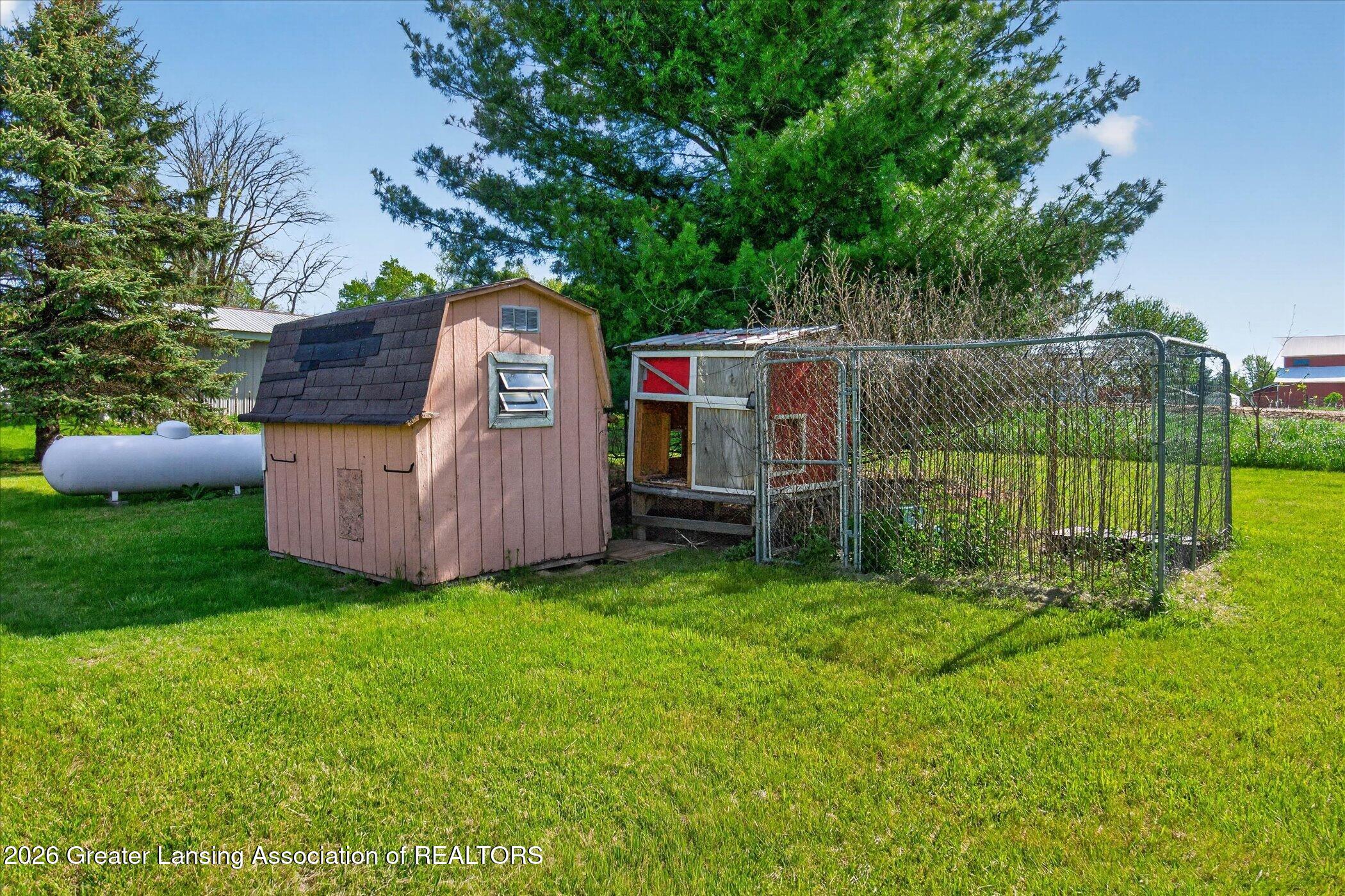 8415 Church Road St. Johns, MI 48879 - Photo 52 of 76 50-8415-Church-Rd-WindowStill-Photograph