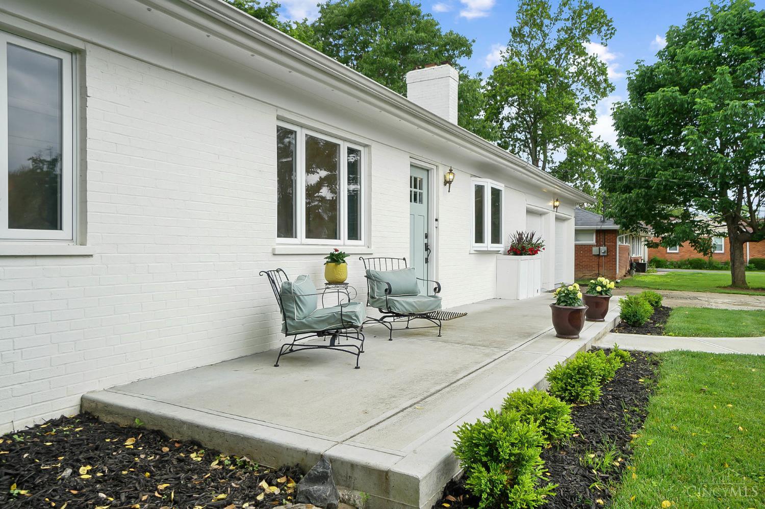 8203 Forest Road Cincinnati, OH 45255 - Photo 8 of 71