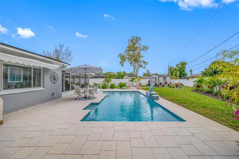 $655,000 | 6377 15th Street South, St. Petersburg, FL 33705