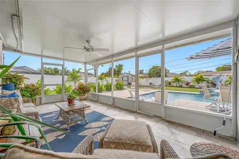 $655,000 | 6377 15th Street South, St. Petersburg, FL 33705