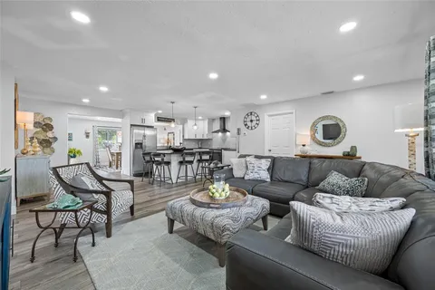 $655,000 | 6377 15th Street South, St. Petersburg, FL 33705