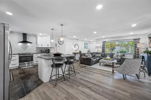 $655,000 | 6377 15th Street South, St. Petersburg, FL 33705