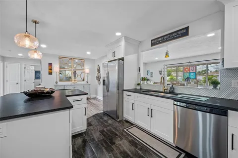 $655,000 | 6377 15th Street South, St. Petersburg, FL 33705