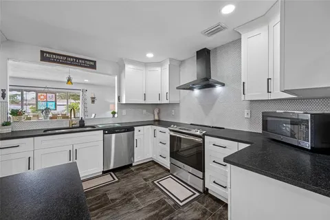 $655,000 | 6377 15th Street South, St. Petersburg, FL 33705