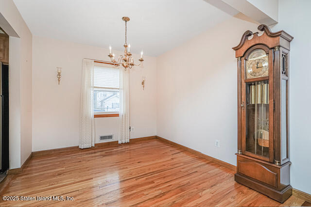147 Lyndale Avenue Staten Island, NY 10312 - Photo 6 of 23 thumbnail_image14