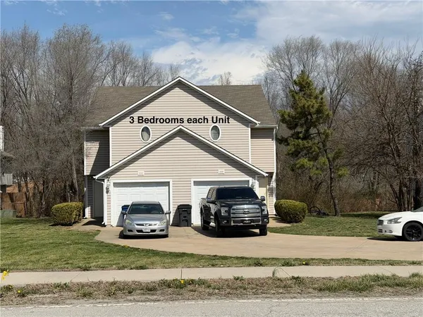 $380,000 | 209-213 Southwest S Avenue, Blue Springs, MO 64014