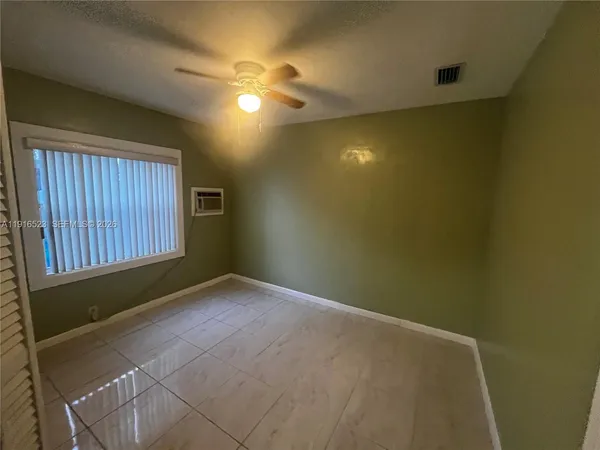 $2,400 | 11108 Peachtree Drive, Unit 1, Miami, FL 33161