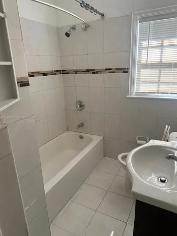 $2,500 | 11108 Peachtree Drive, Unit 1, Miami, FL 33161