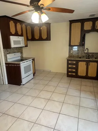 $2,400 | 11108 Peachtree Drive, Unit 1, Miami, FL 33161