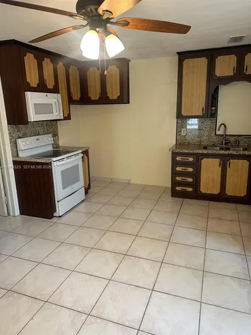 $2,500 | 11108 Peachtree Drive, Unit 1, Miami, FL 33161