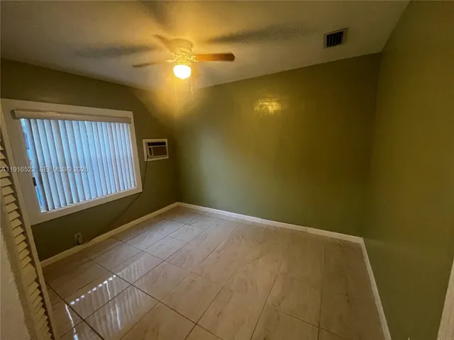 $2,500 | 11108 Peachtree Drive, Unit 1, Miami, FL 33161