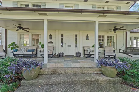 $1,595,000 | 3147 East Lakeshore Drive, Baton Rouge, LA 70808