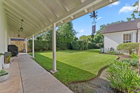 $1,595,000 | 3147 East Lakeshore Drive, Baton Rouge, LA 70808