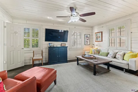 $1,595,000 | 3147 East Lakeshore Drive, Baton Rouge, LA 70808