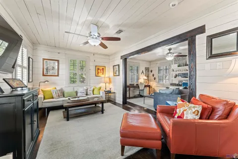 $1,595,000 | 3147 East Lakeshore Drive, Baton Rouge, LA 70808