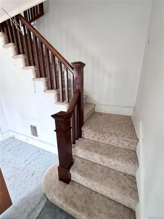 $290,000 | 9 Edgar Street, Poughkeepsie, NY 12603