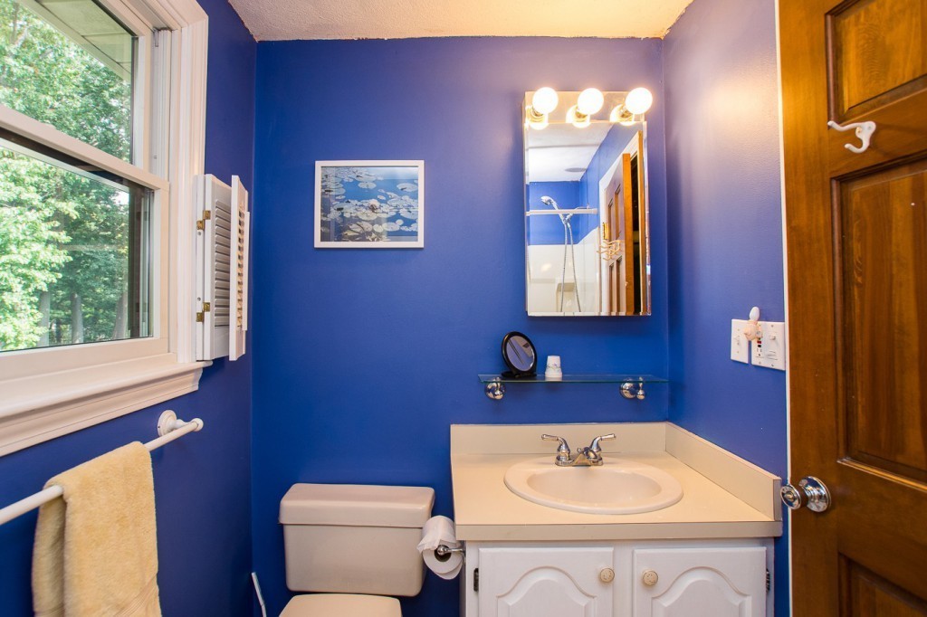 328 Florence Road Waltham, MA 02453 - Photo 16 of 25