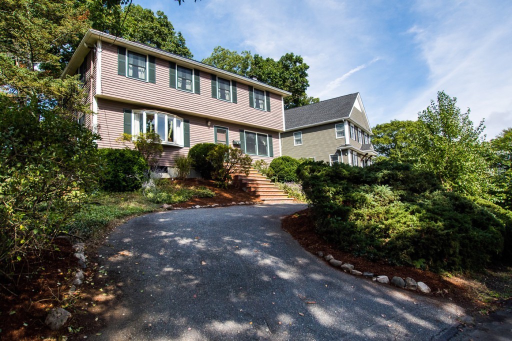 328 Florence Road Waltham, MA 02453 - Photo 2 of 25
