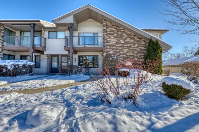 $196,000 | W176N9734 Riversbend Circle East, Germantown, WI 53022