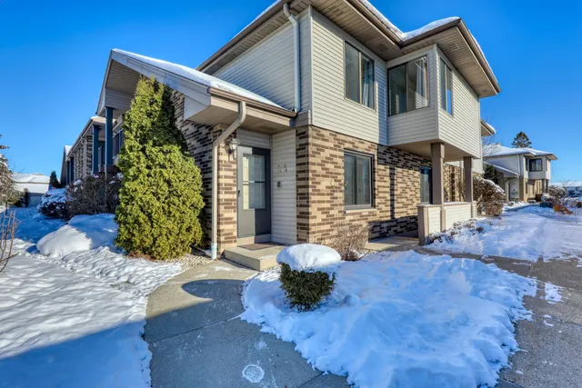 $196,000 | W176N9734 Riversbend Circle East, Germantown, WI 53022