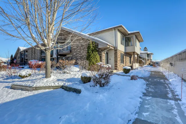 $196,000 | W176N9734 Riversbend Circle East, Germantown, WI 53022