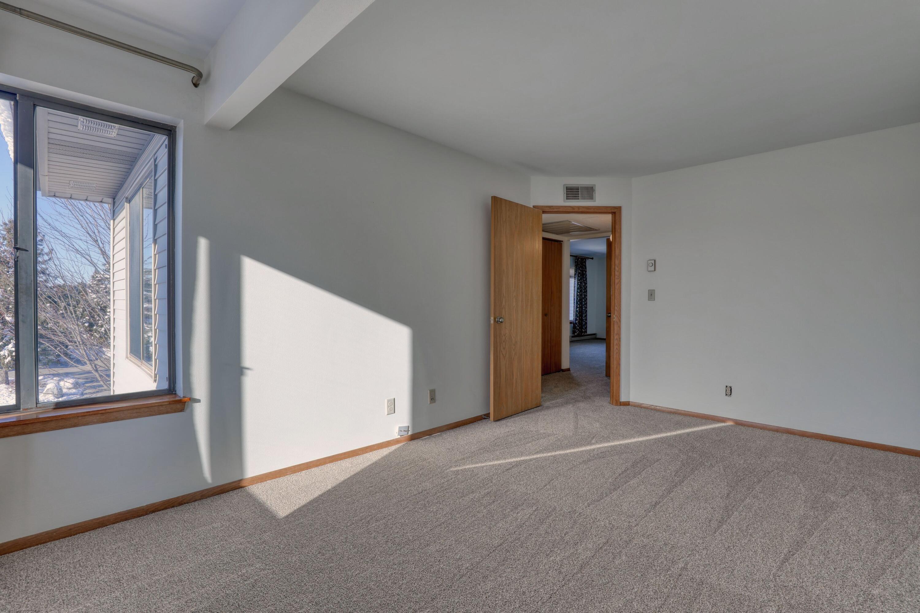 W176N9734 Riversbend Circle East Germantown, WI 53022 - Photo 7 of 27 Primary BR