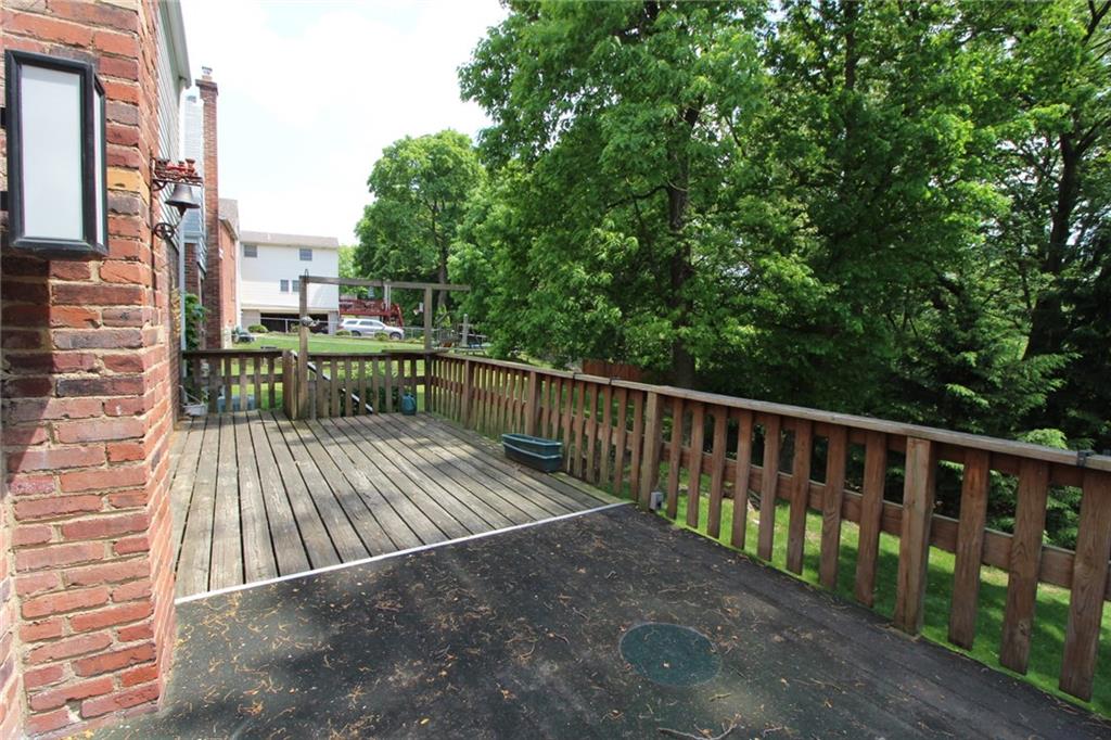 728 Highview Road Pittsburgh, PA 15234 - Photo 3 of 5