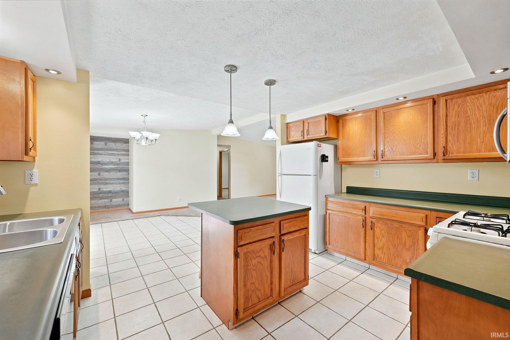 10715 East Sr 8 Road Knox, IN 46534 - Photo 11 of 37
