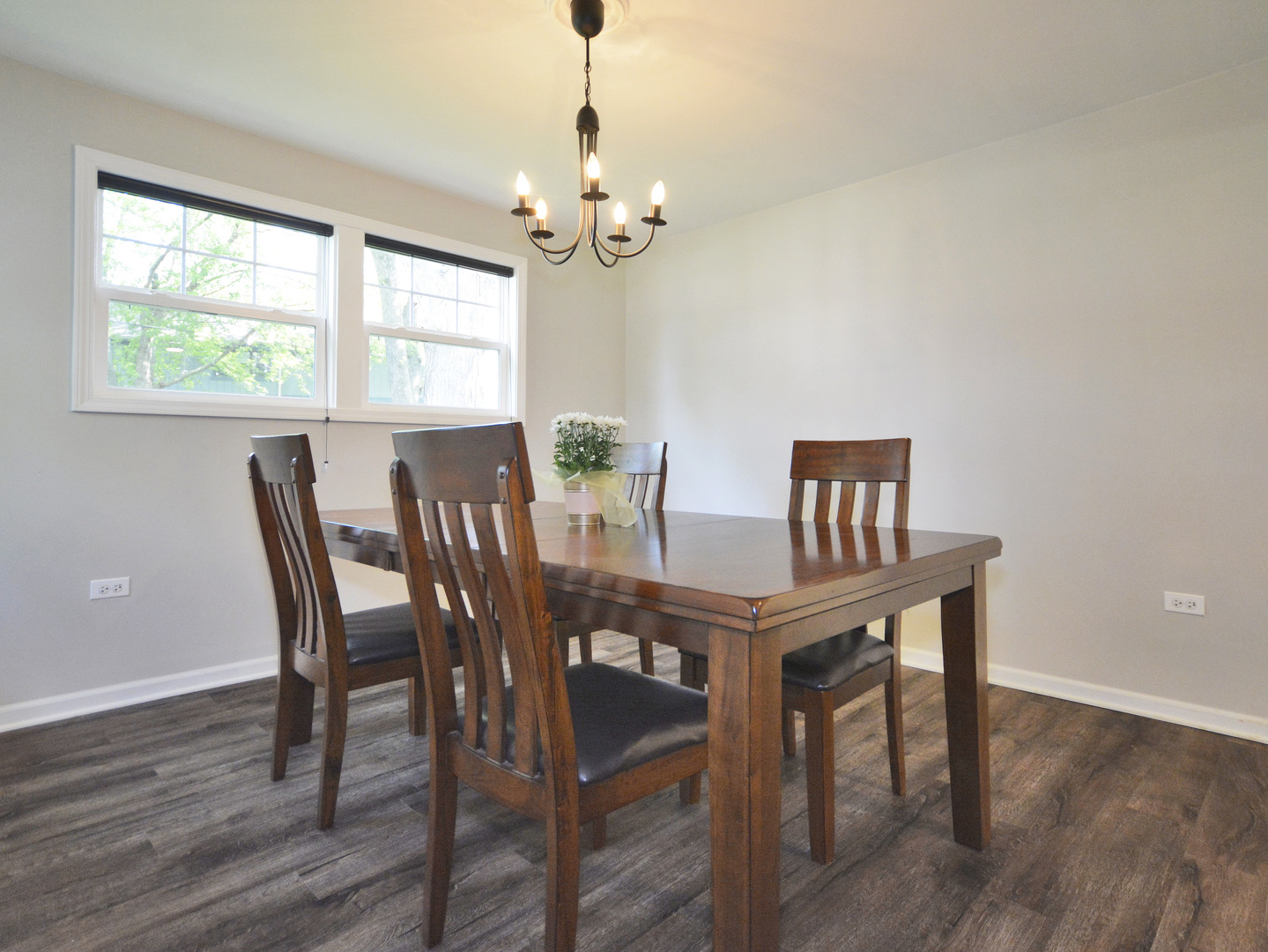3055 Willardshire Road Joliet, IL 60431 - Photo 6 of 14 Gallery Image 6