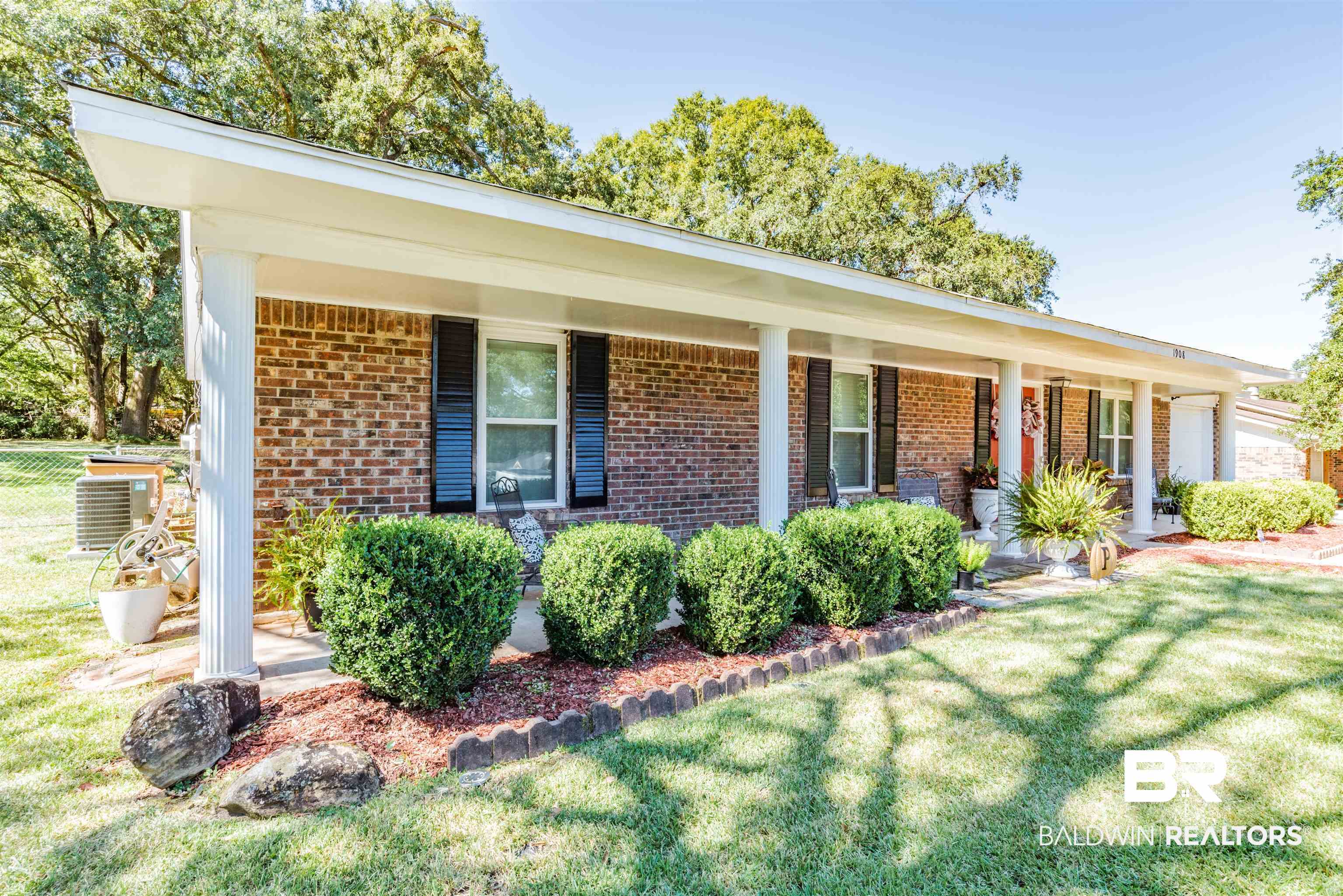 1908 Long Meadow Road Mobile, AL 36609 - Photo 5 of 30
