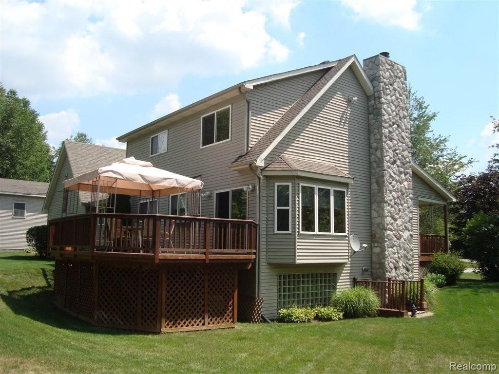 Rear SW Corner