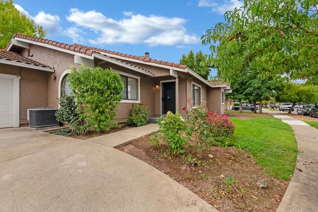 6790 Filbro Drive Gilroy, CA 95020 - Photo 35 of 42 front view of a house with a yard