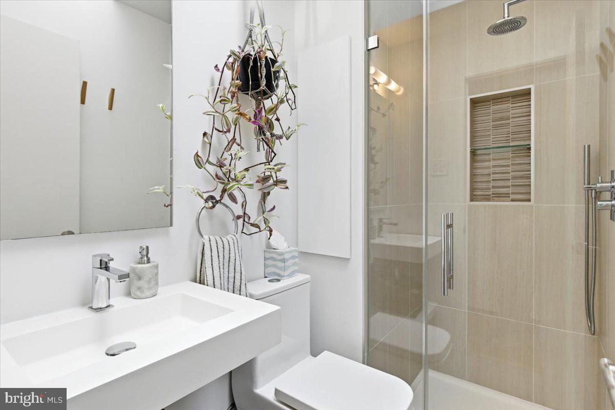 3610 Spruell Drive Silver Spring, MD 20902 - Photo 23 of 40 Bathroom 2 (Upstairs)