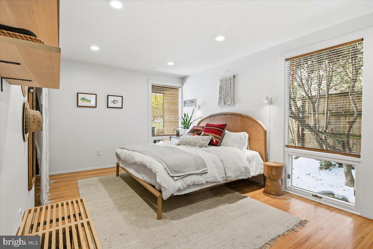 3610 Spruell Drive Silver Spring, MD 20902 - Photo 24 of 40 Bedroom 3 (Primary)