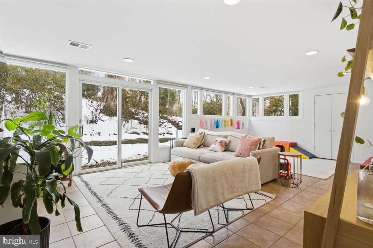 3610 Spruell Drive Silver Spring, MD 20902 - Photo 31 of 40 Basement Living Room