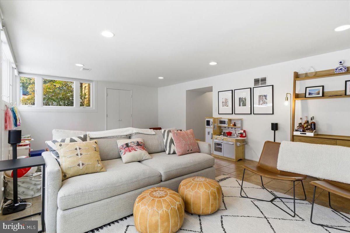 3610 Spruell Drive Silver Spring, MD 20902 - Photo 32 of 40 Basement Living Room