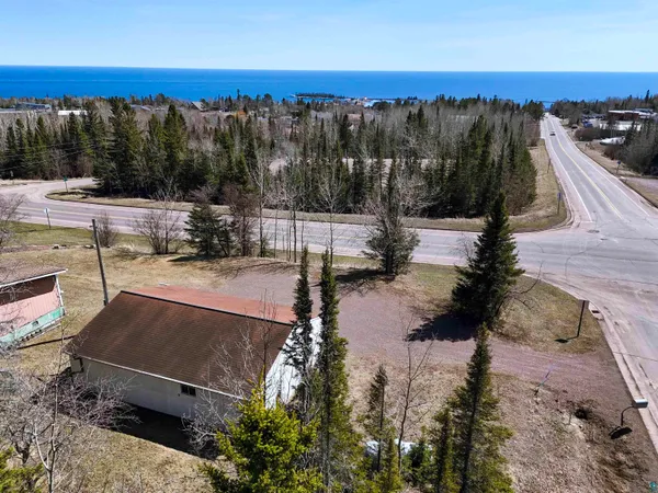 $160,000 | 820 West 5th Street, Grand Marais, MN 55604