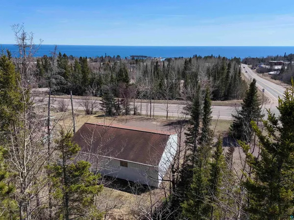 $160,000 | 820 West 5th Street, Grand Marais, MN 55604